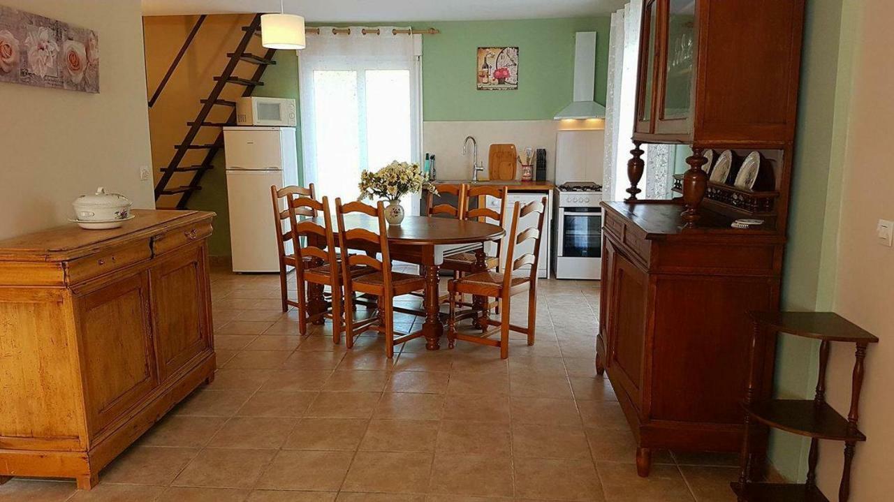 Vacation Home On Rue Du Marais 5 Petiville  Экстерьер фото