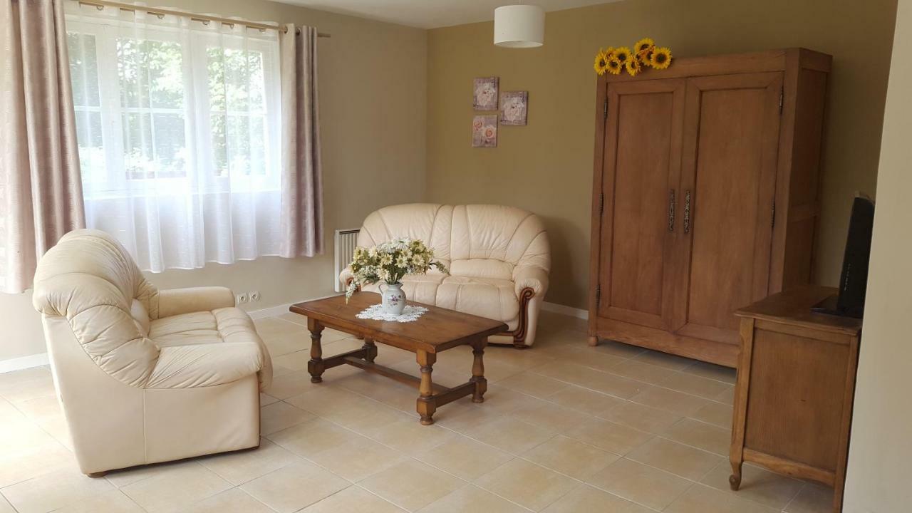 Vacation Home On Rue Du Marais 5 Petiville  Экстерьер фото